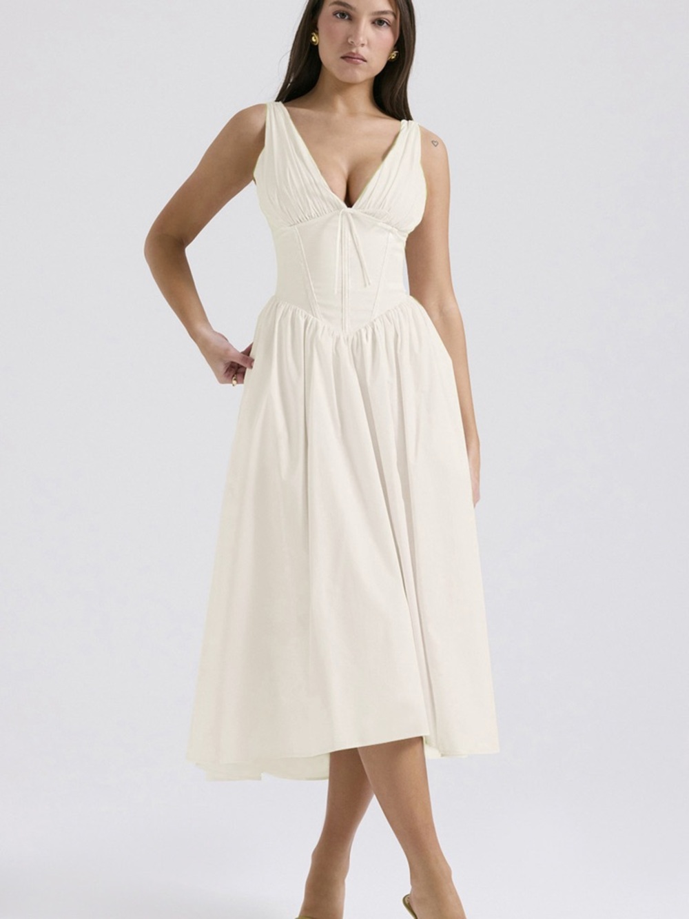 V-Neck Sleeveless Midi Dress - Picture 15 of 16